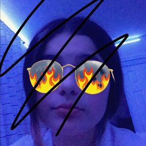 Meet your Posher, Deana